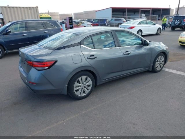 Nissan Sentra S* Xtronic CVT, снимка 5 - Автомобили и джипове - 53025527