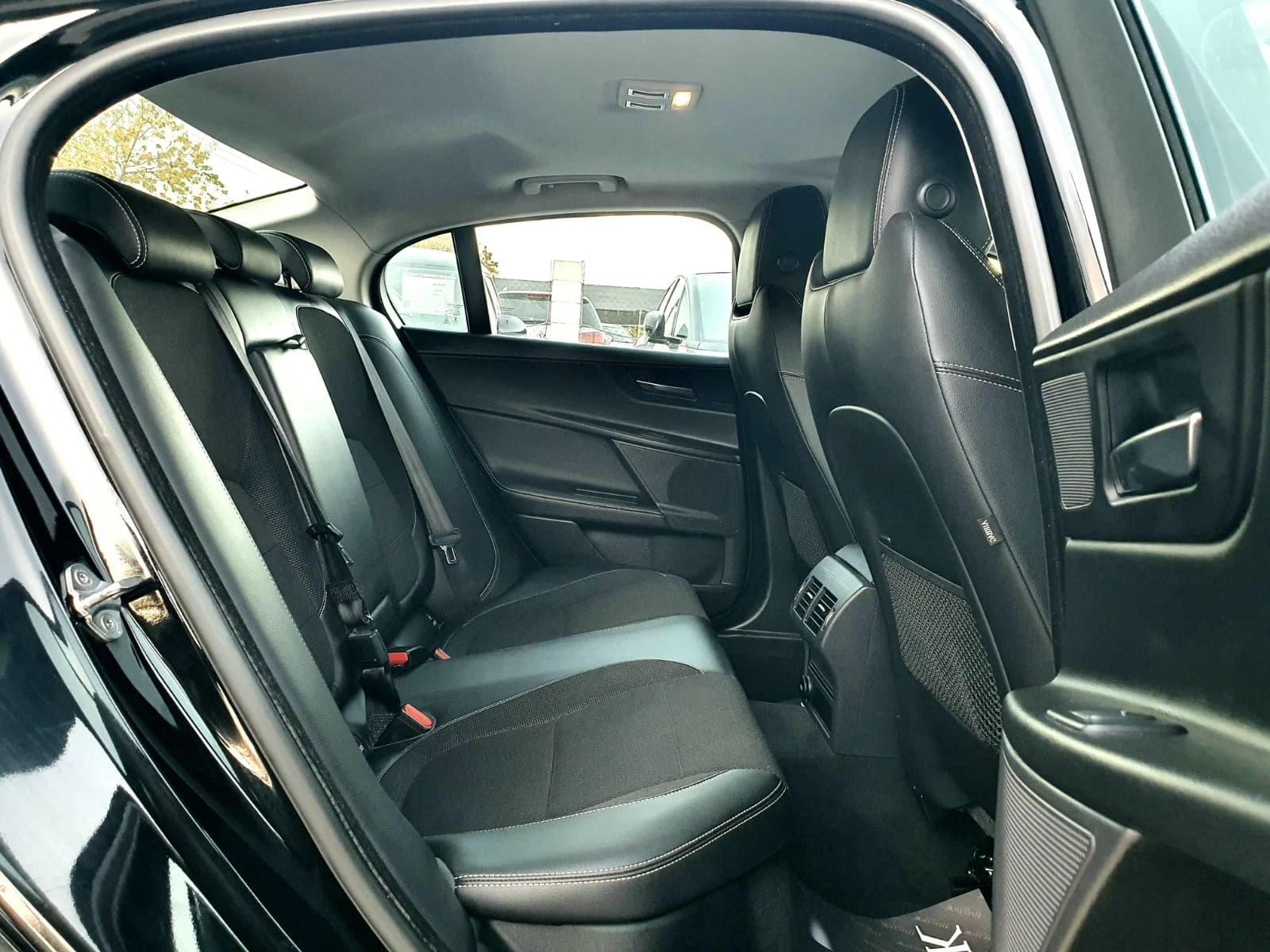 Jaguar XE 2.0D R-SPORT | Mobile.bg   13