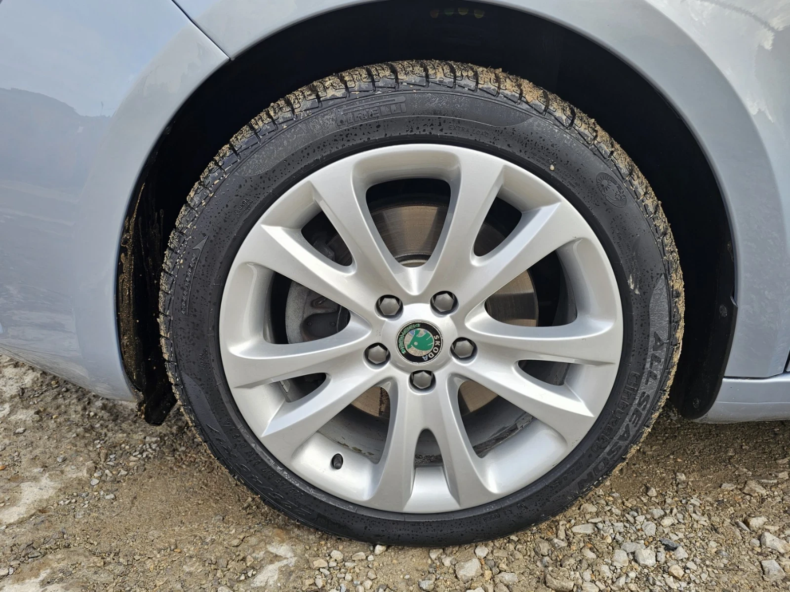 Skoda Superb  - изображение 7