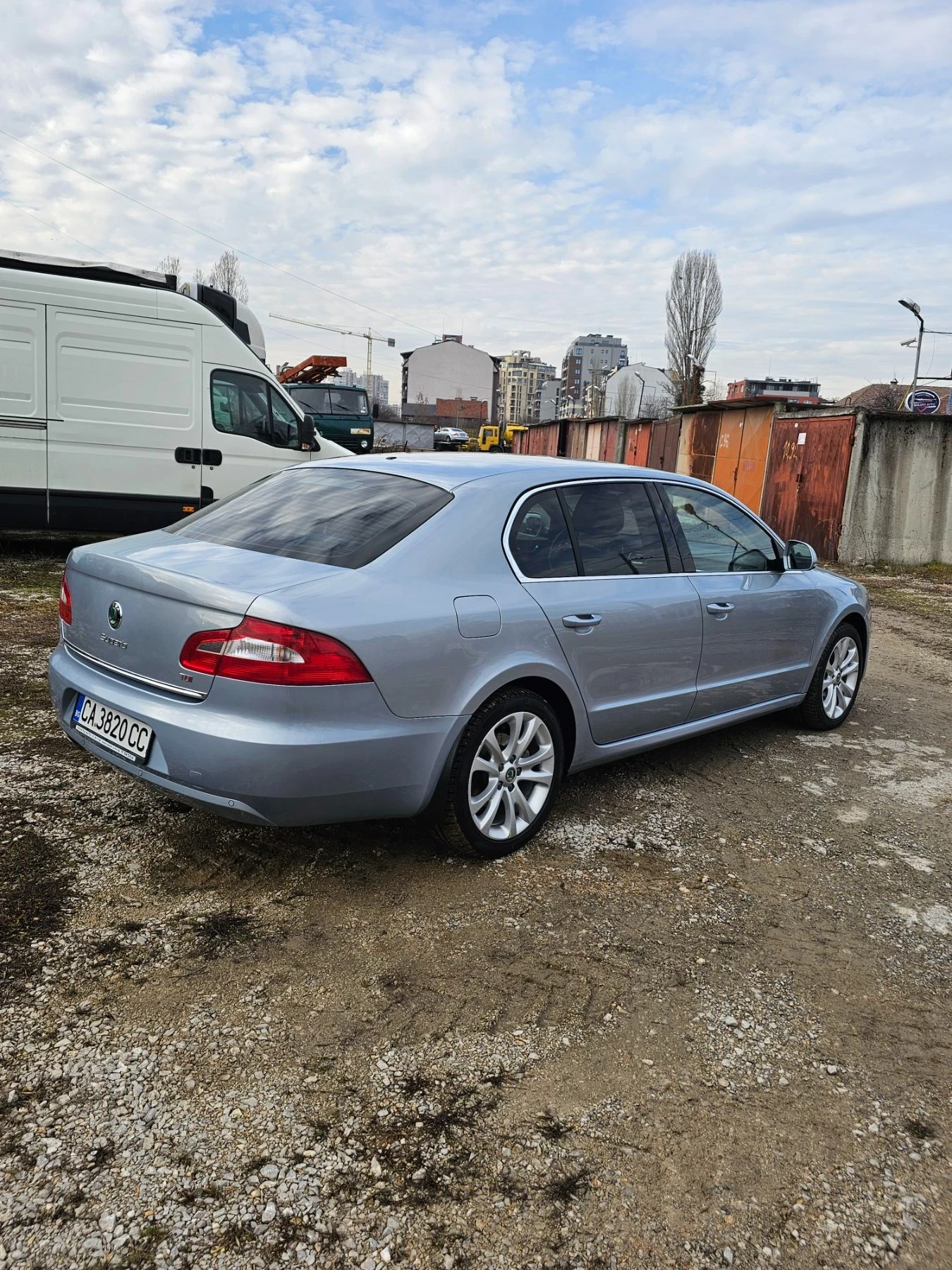 Skoda Superb  - изображение 3