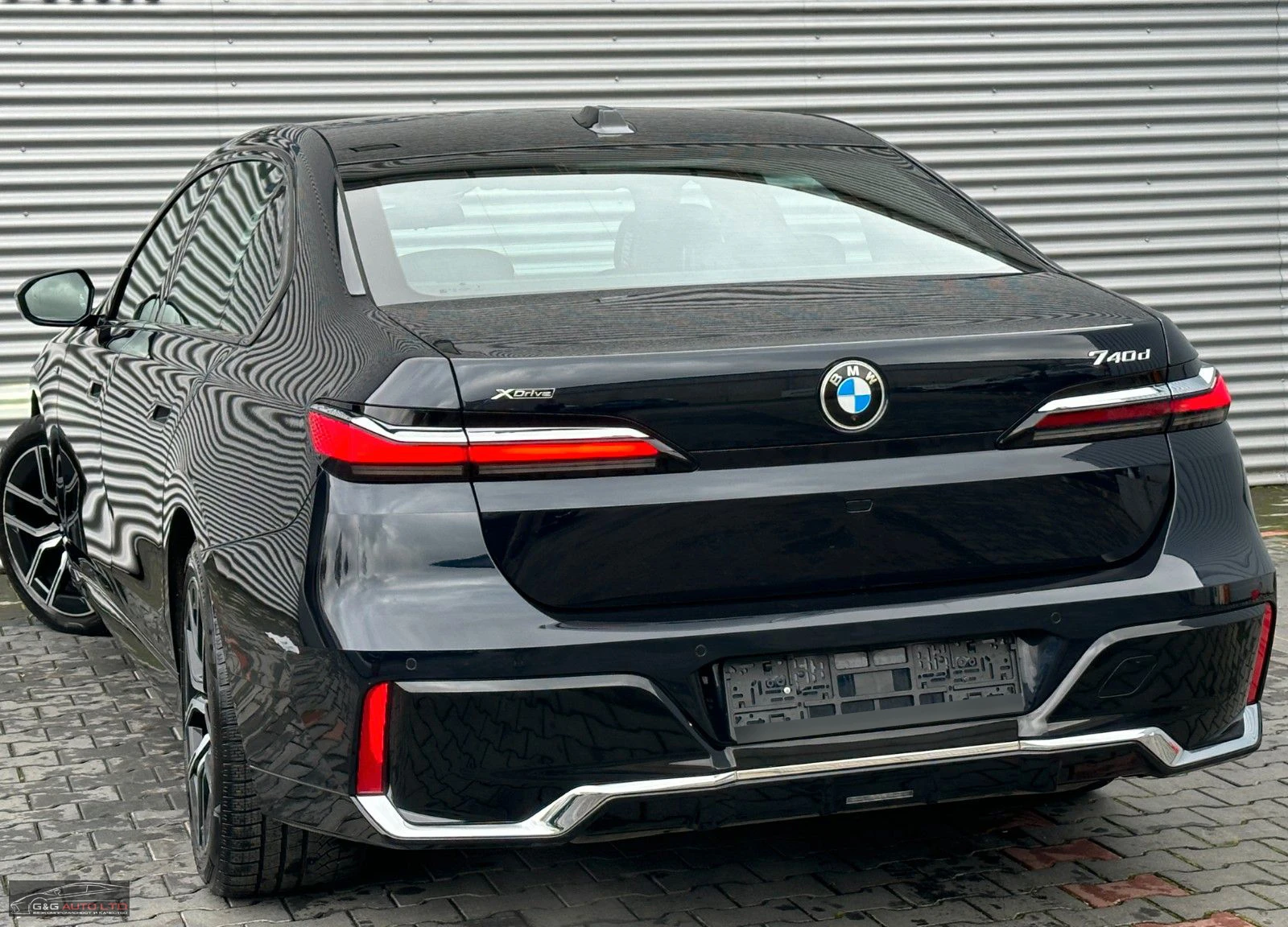 BMW 740 xDRIVE/286HP/M-SPORT/PANO/LUFT/ICONIC/HUD/360/264v - изображение 3