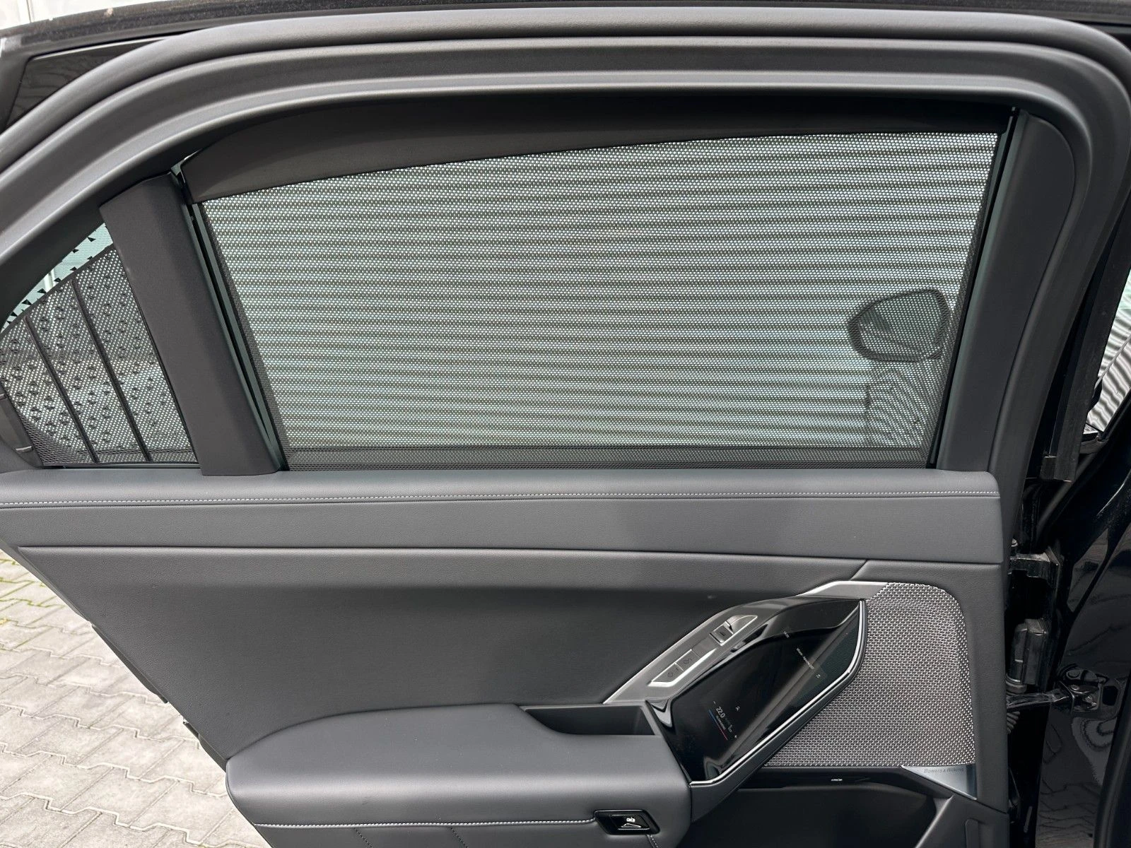 BMW 740 xDRIVE/286HP/M-SPORT/PANO/ICONIC/HUD/360/264vpr | Mobile.bg   16