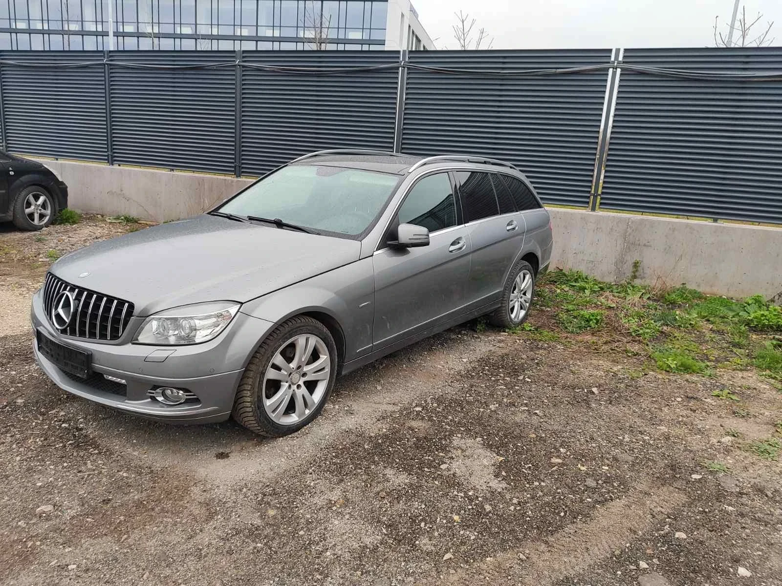 Mercedes-Benz C 230 V6 2.5I AVANGARDE - изображение 2