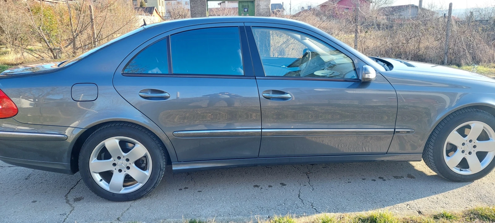 Mercedes-Benz E 320  - изображение 6