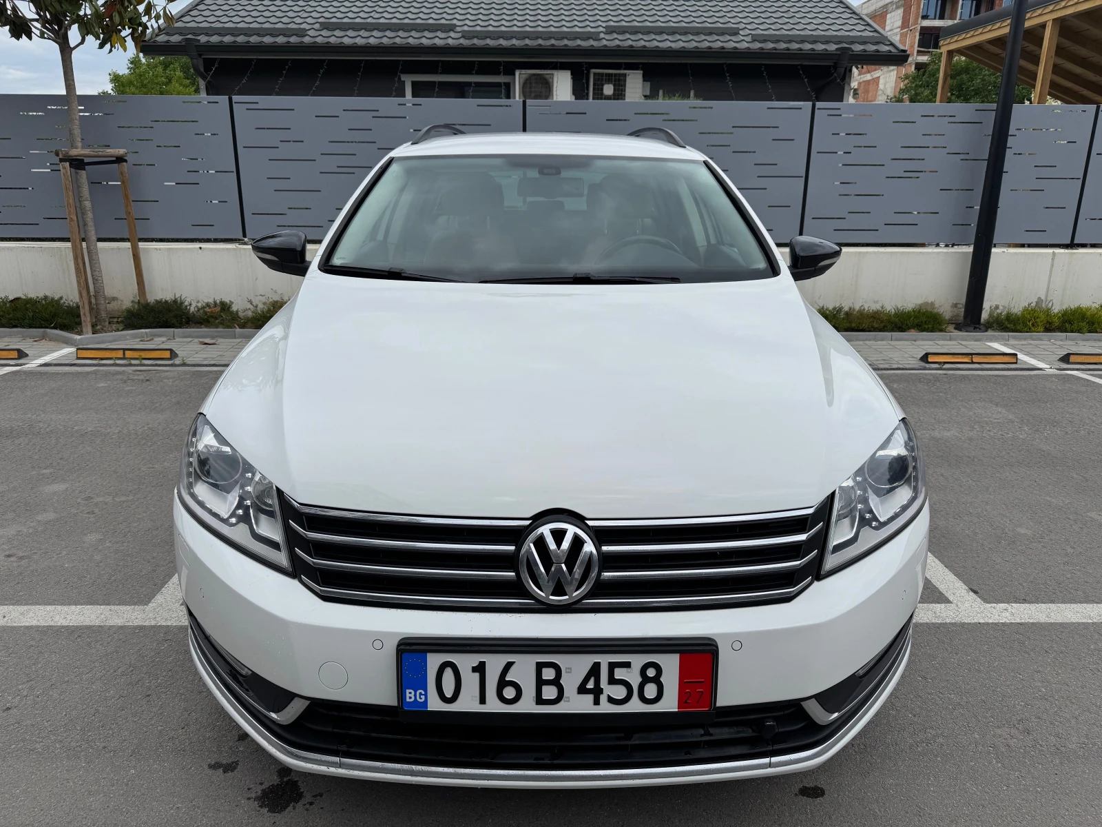 VW Passat 2.0 TDI HIGHLINE BLUEMOTION LED DYNAMIC - изображение 2