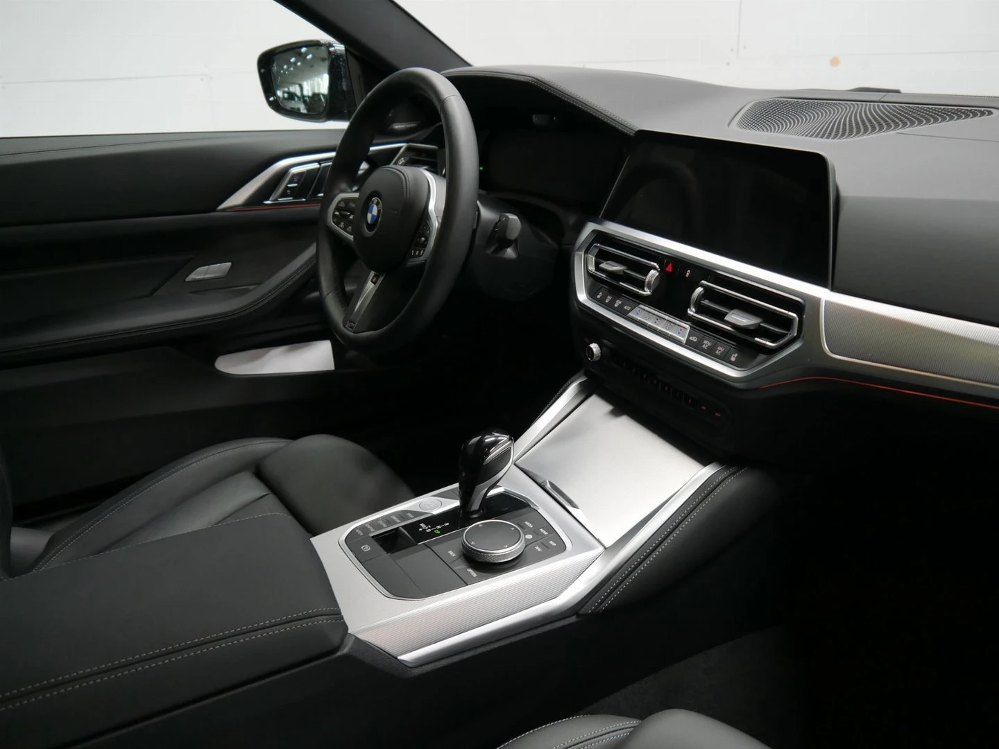 BMW 440 xDrive Coupe - изображение 5