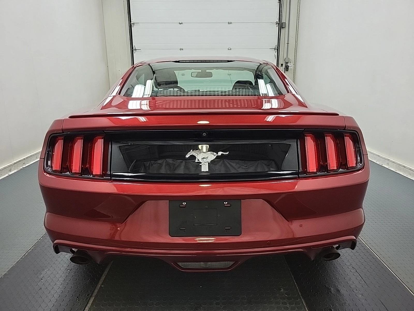 Ford Mustang * * CARFAX * * АВТО КРЕДИТ * *  - изображение 5