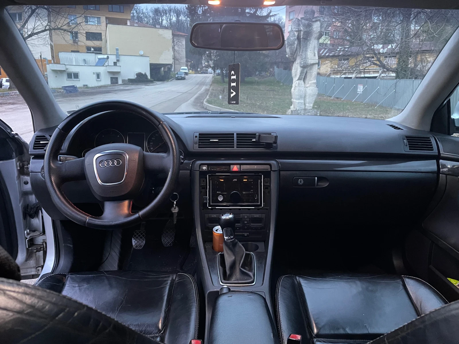 Audi A4  - изображение 7