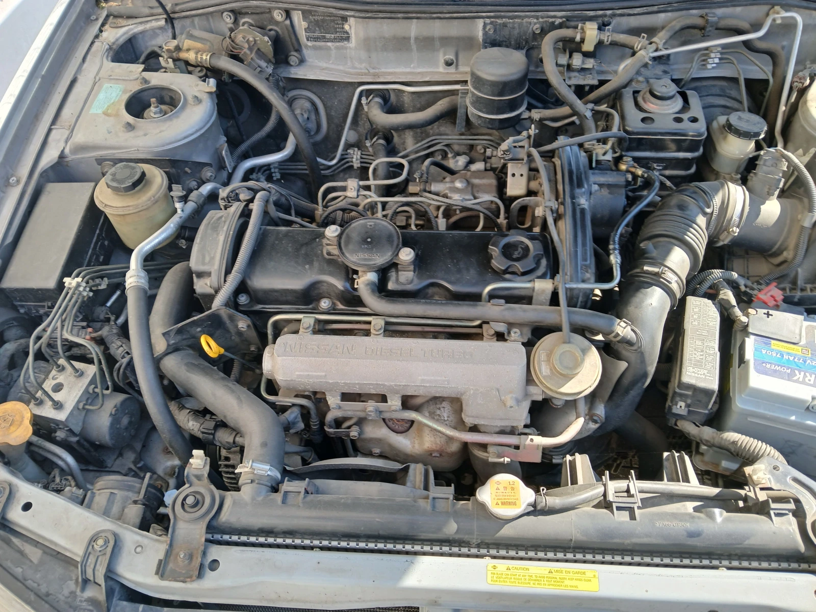 Nissan Primera, снимка 6 - Автомобили и джипове - 53734850