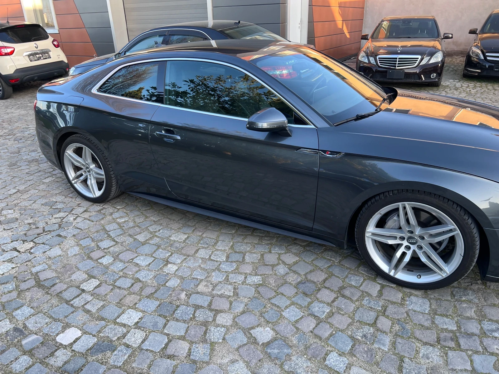 Audi A5 2.0TDI S-line 70000km, снимка 4 - Автомобили и джипове - 53866925