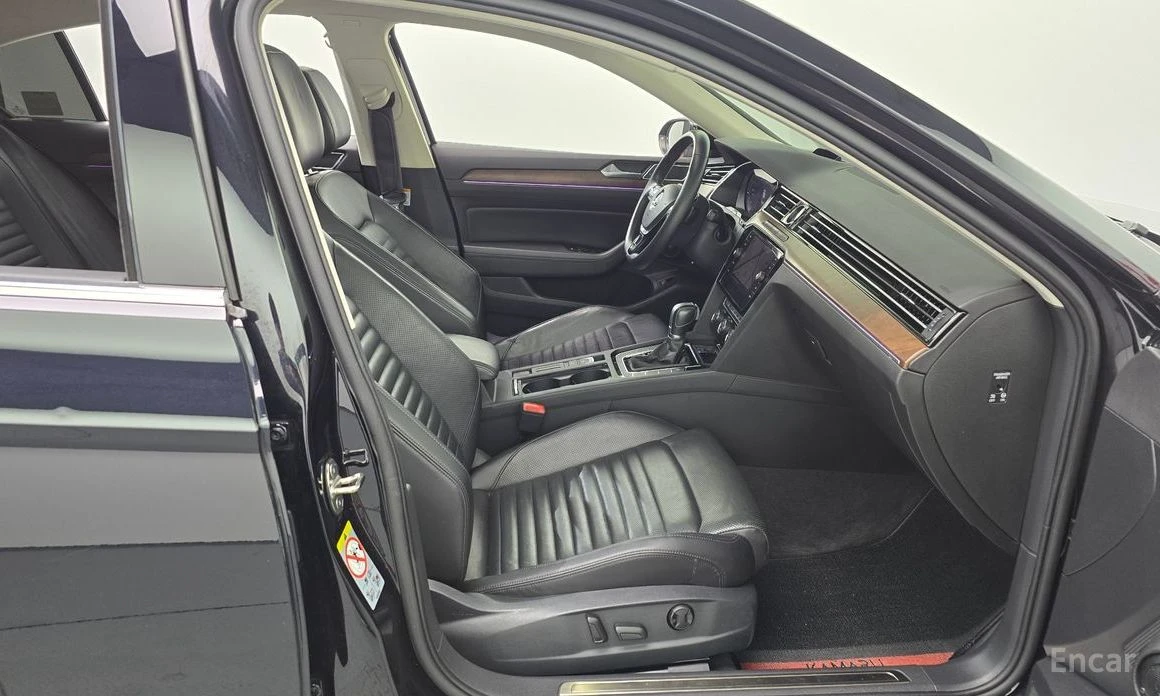 VW Passat, снимка 11 - Автомобили и джипове - 53885252