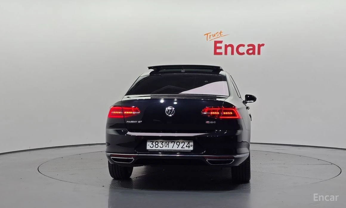 VW Passat, снимка 4 - Автомобили и джипове - 53885252