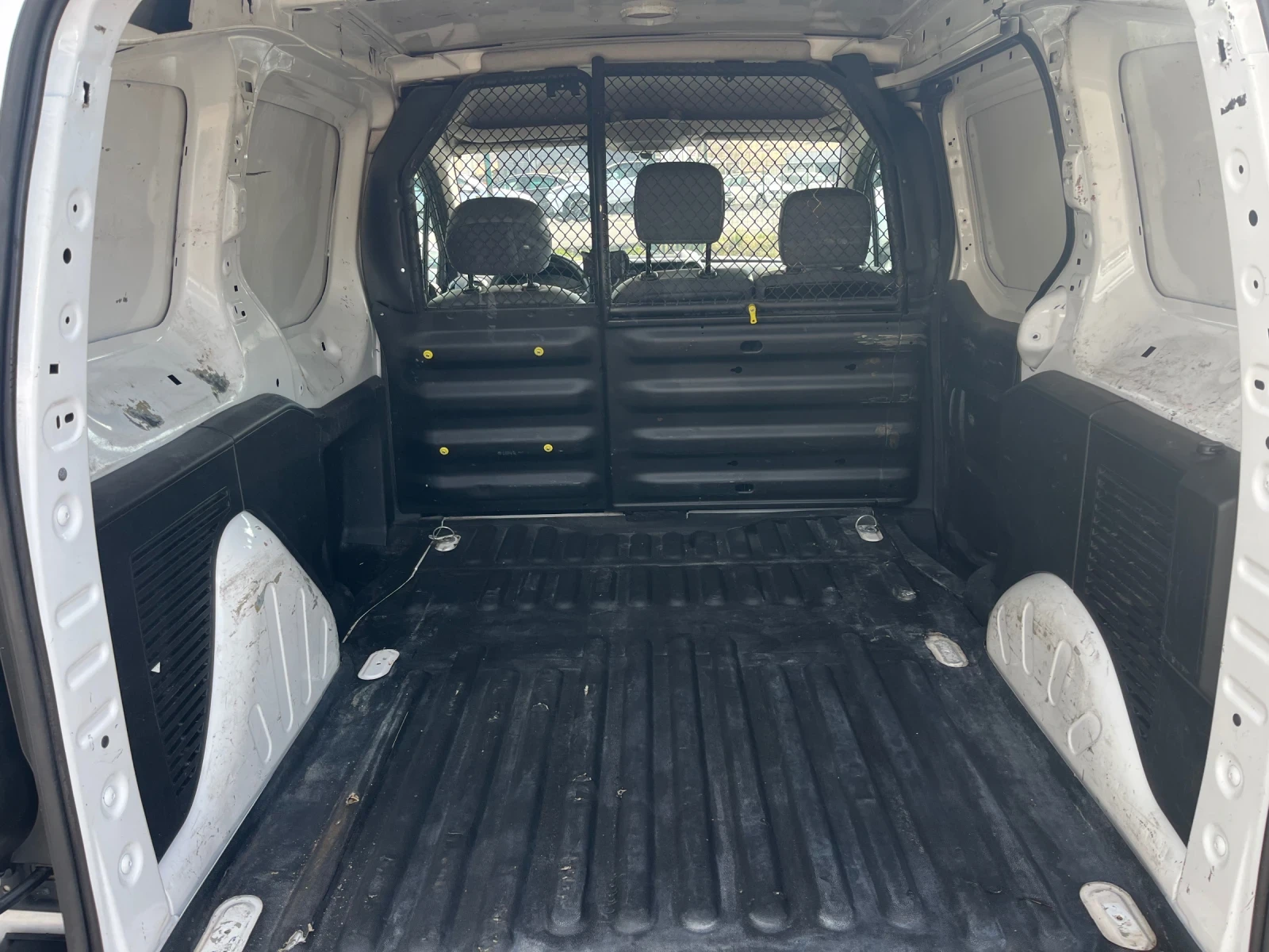 Citroen Berlingo 1.6hdi 110 Top, снимка 14 - Автомобили и джипове - 53939826