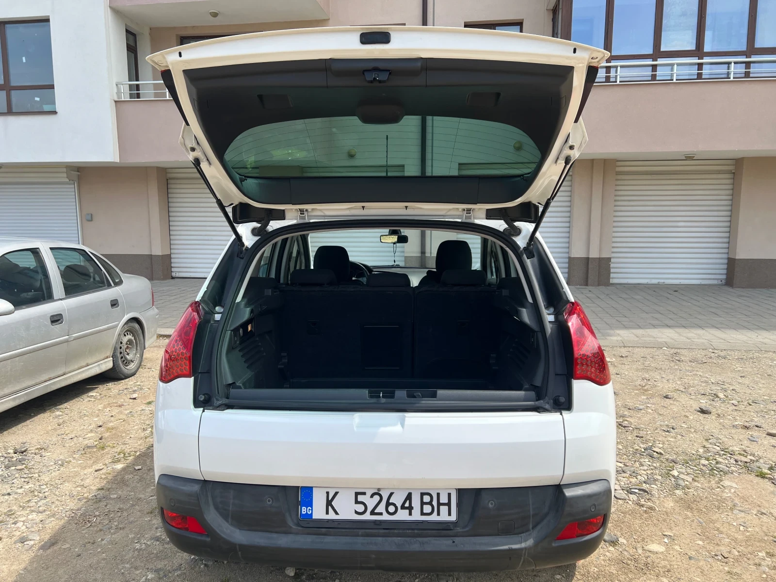 Peugeot 3008 1.6 HDi, снимка 3 - Автомобили и джипове - 54269127