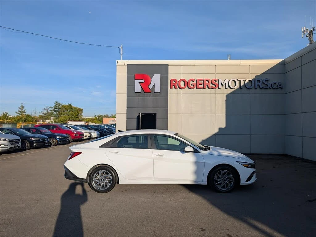 Hyundai Elantra Preferred* FWD* АвтоКредит* (ЦЕНА ДО БГ)* , снимка 6 - Автомобили и джипове - 54453785