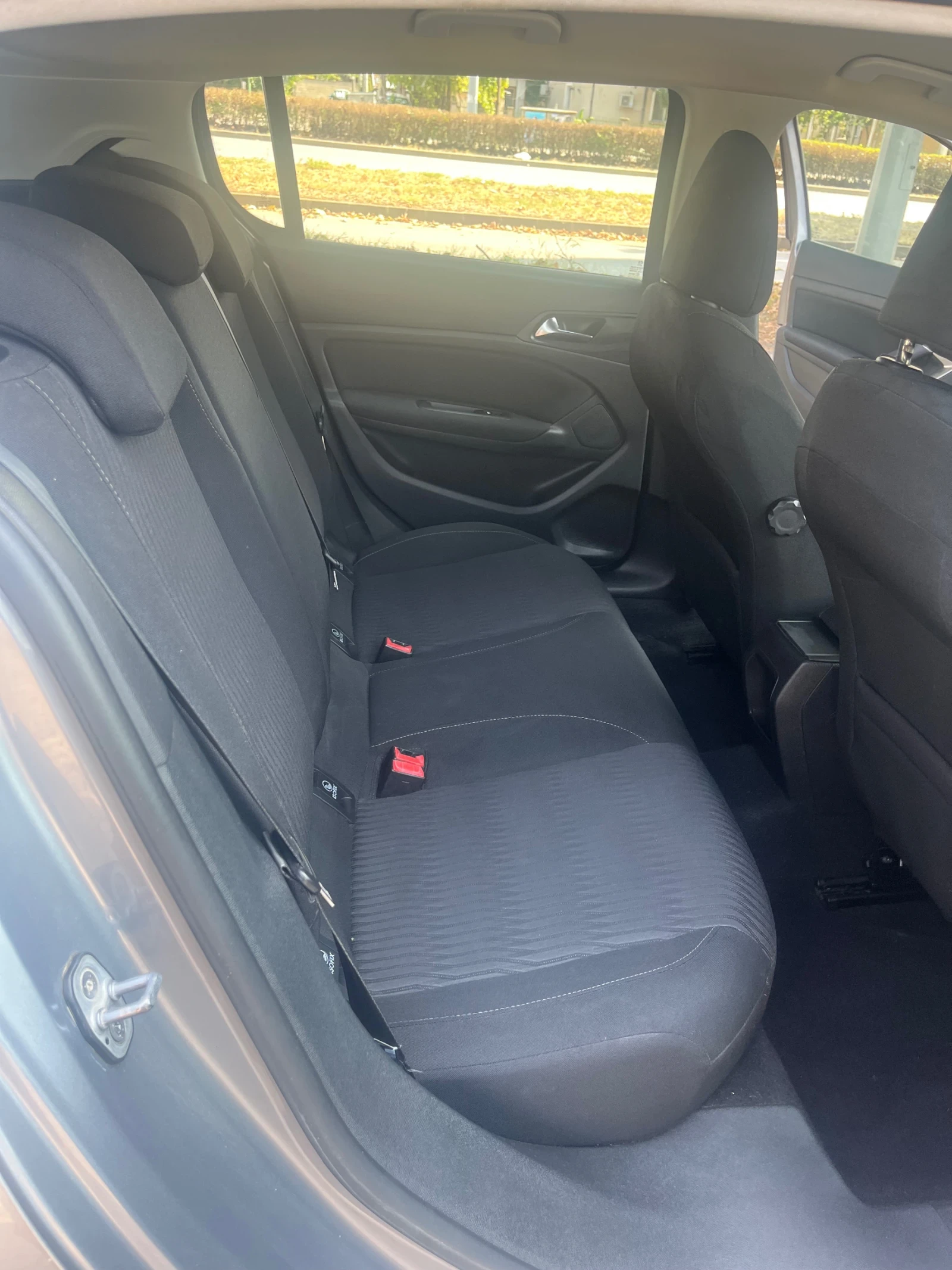 Peugeot 308 1.6HDI, снимка 9 - Автомобили и джипове - 54902132
