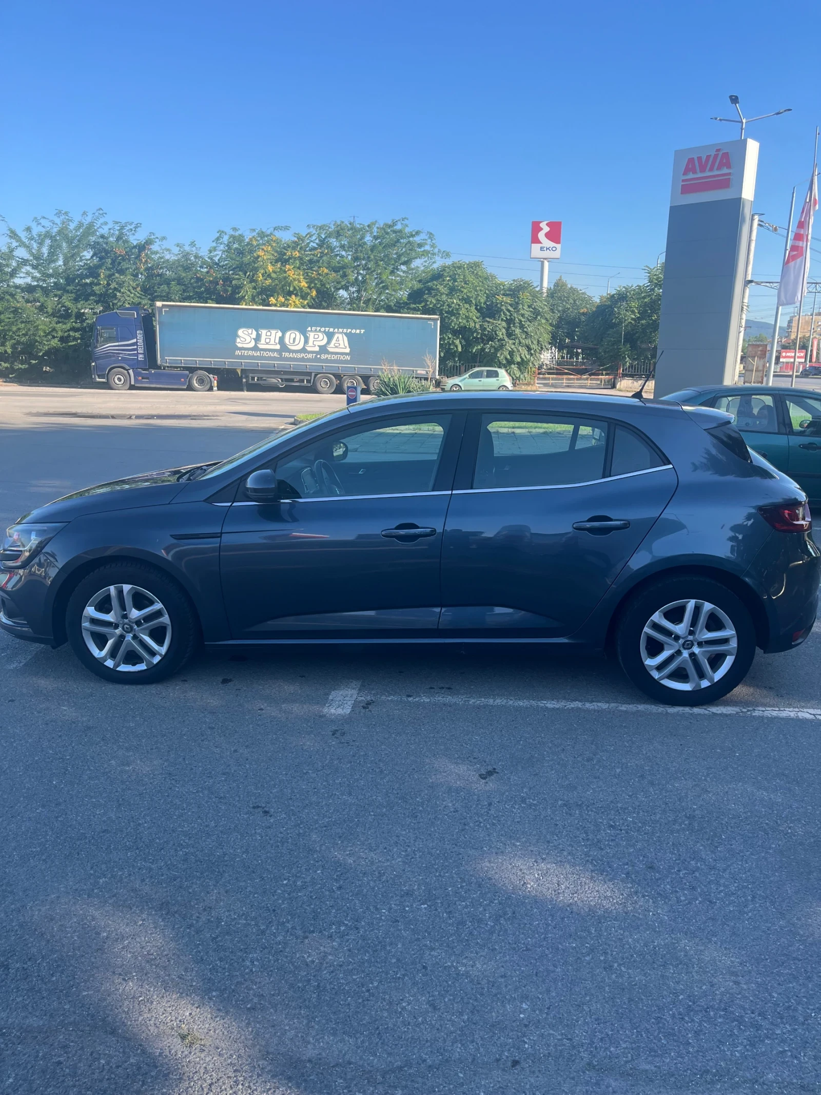 Renault Megane 1.5DCI, снимка 13 - Автомобили и джипове - 54902132