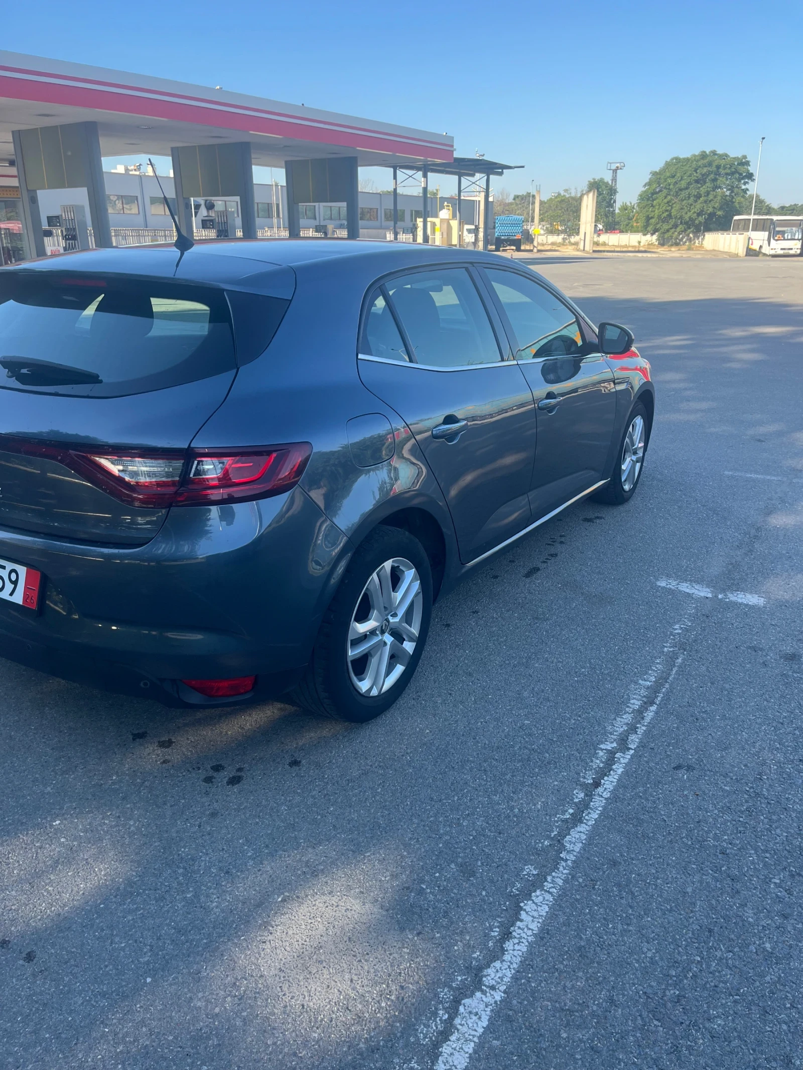 Renault Megane 1.5DCI, снимка 5 - Автомобили и джипове - 54902132