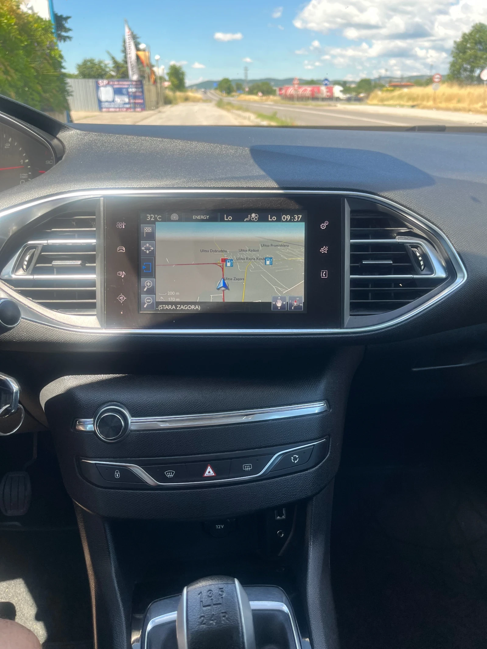Peugeot 308 1.6HDI, снимка 11 - Автомобили и джипове - 54902132