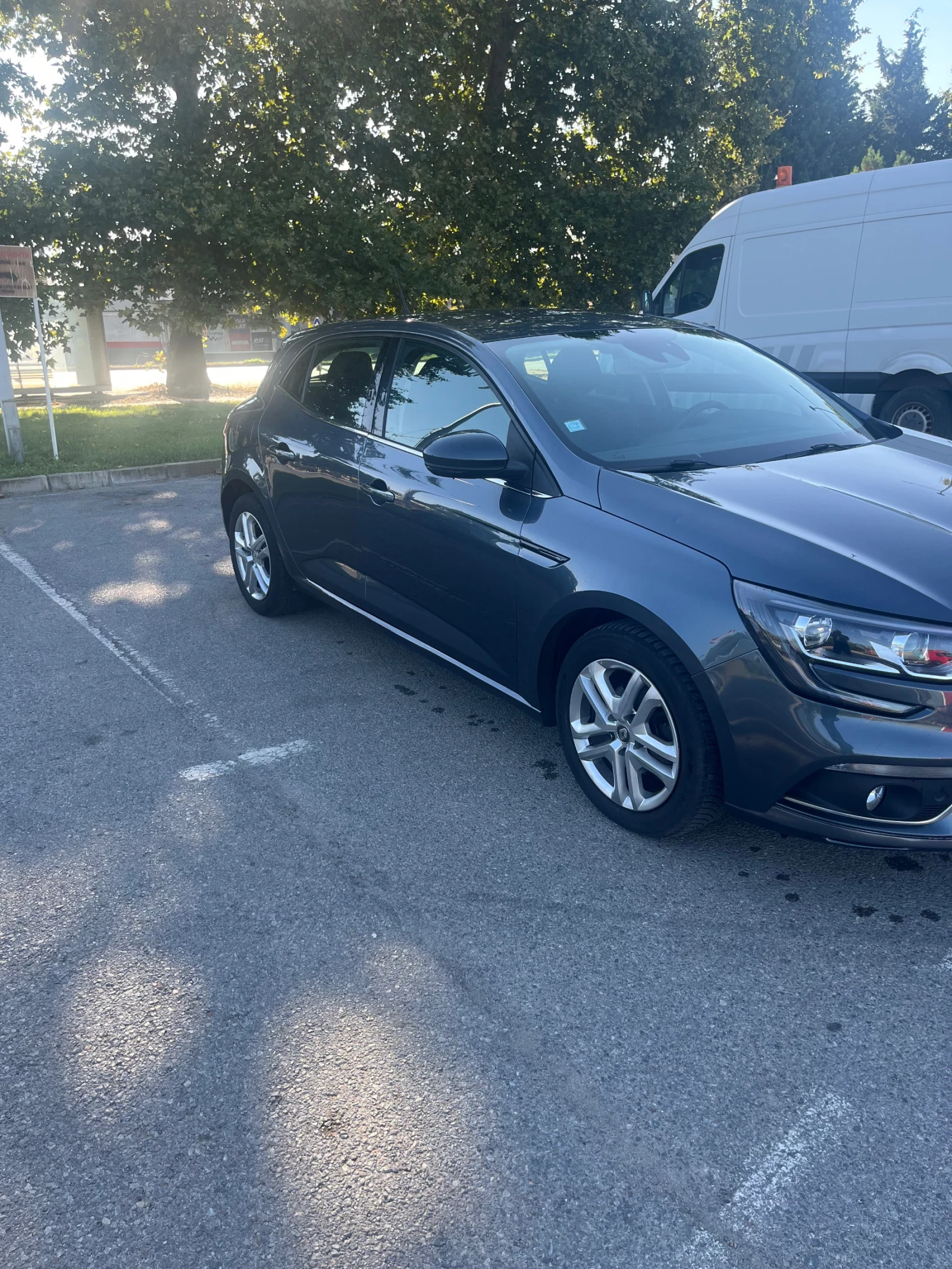 Renault Megane 1.5DCI, снимка 3 - Автомобили и джипове - 54902132