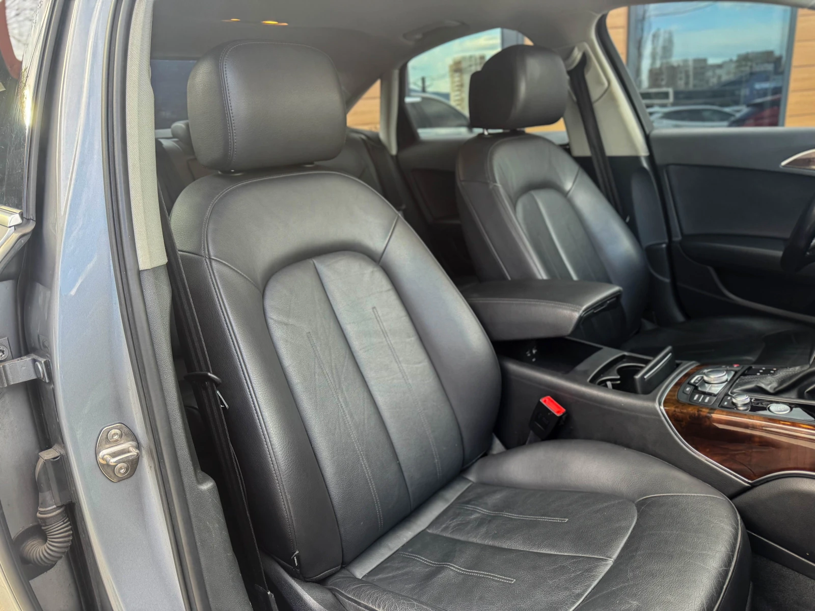Audi A6 S-LINE/BOSE/CAM/MEMO/KLESS/CAM/LED/NAVI, снимка 11 - Автомобили и джипове - 54924292