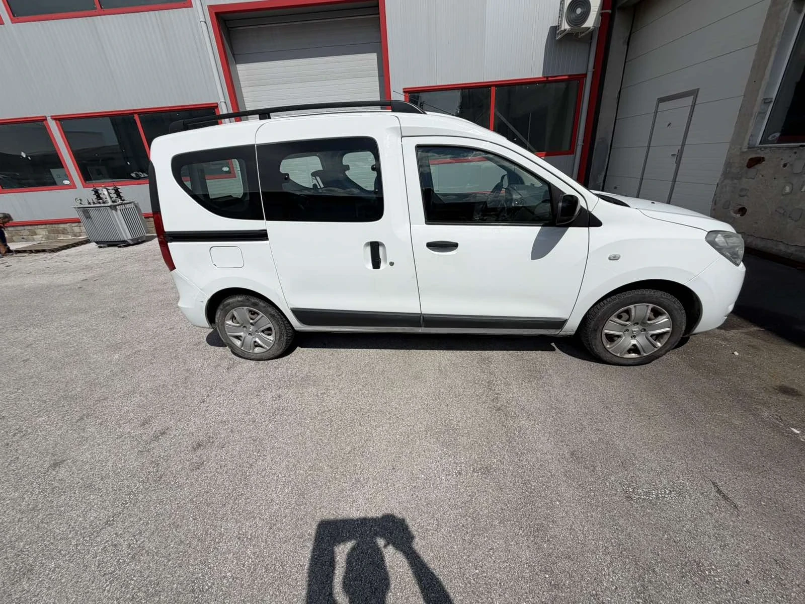 Dacia Dokker 1.5 dCi Данъчен кредит, снимка 3 - Автомобили и джипове - 54971802