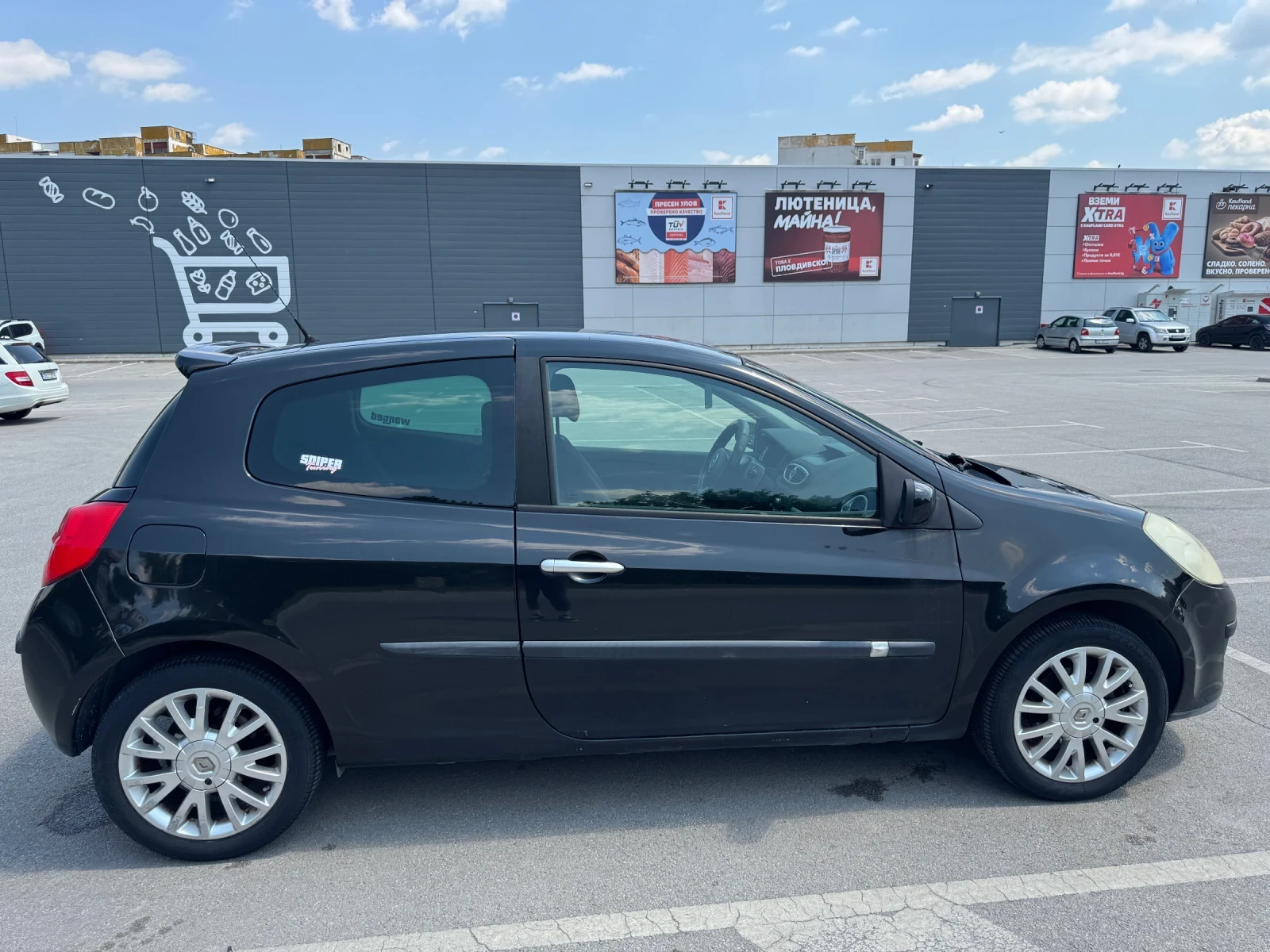 Renault Clio, снимка 2 - Автомобили и джипове - 54999826