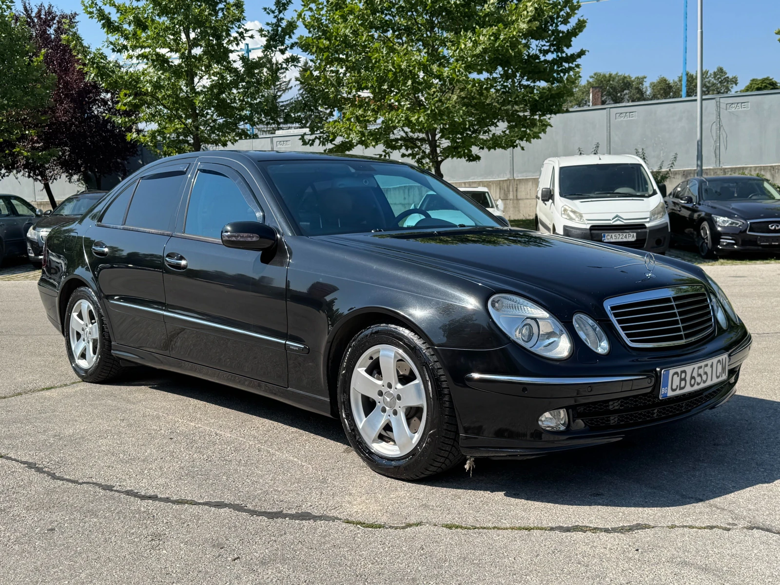 Mercedes-Benz E 320 3.2d 204 кс./Авантгард, снимка 7 - Автомобили и джипове - 55313228