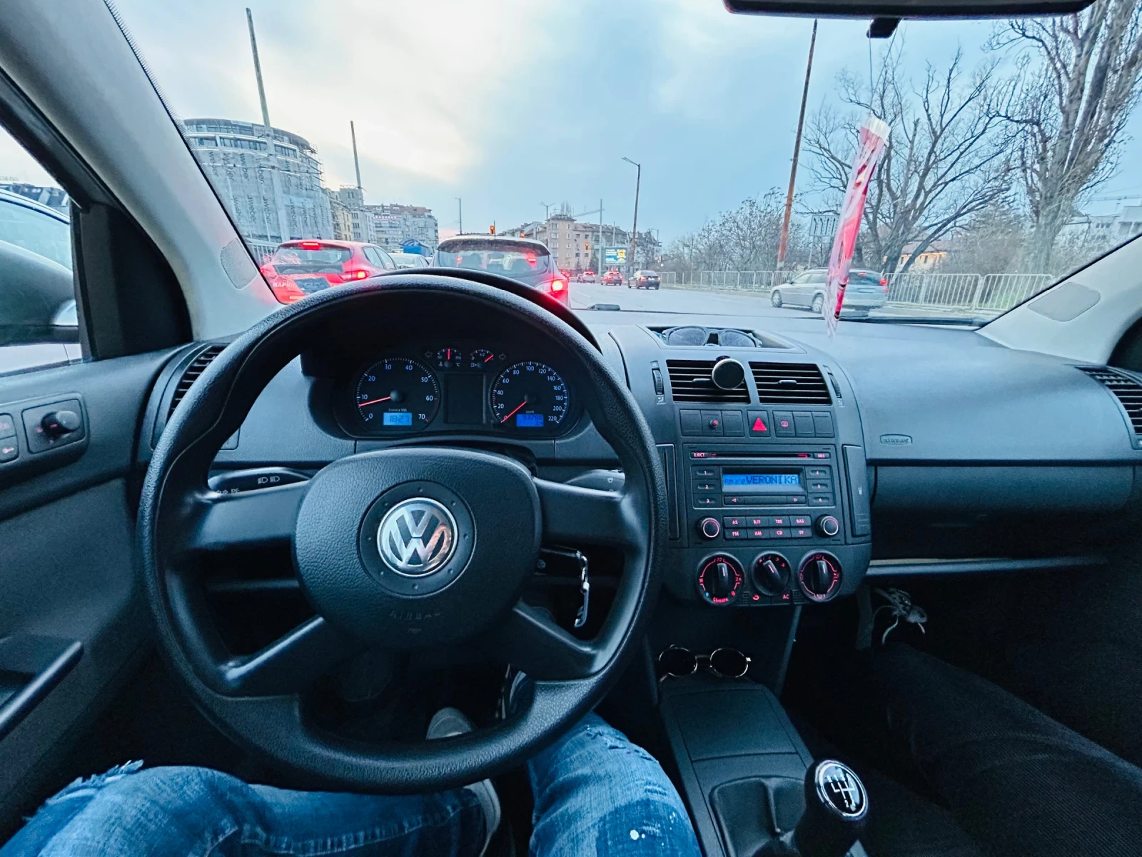 VW Polo 1.4 16 V, снимка 9 - Автомобили и джипове - 55790883
