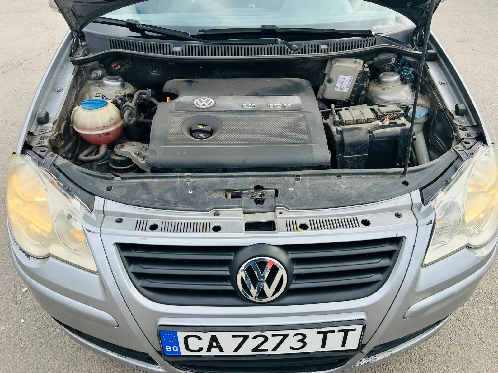 VW Polo 1.4 16 V, снимка 8 - Автомобили и джипове - 55790883
