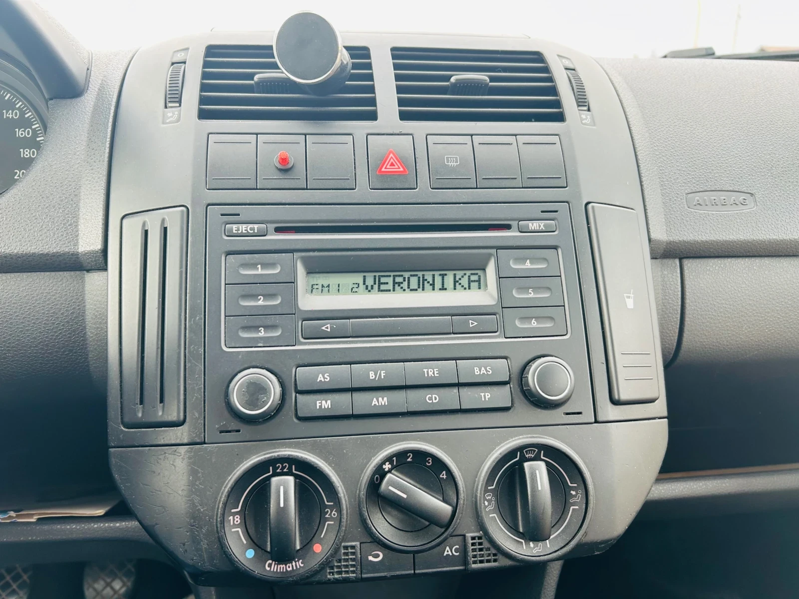 VW Polo 1.4 16 V, снимка 6 - Автомобили и джипове - 55790883