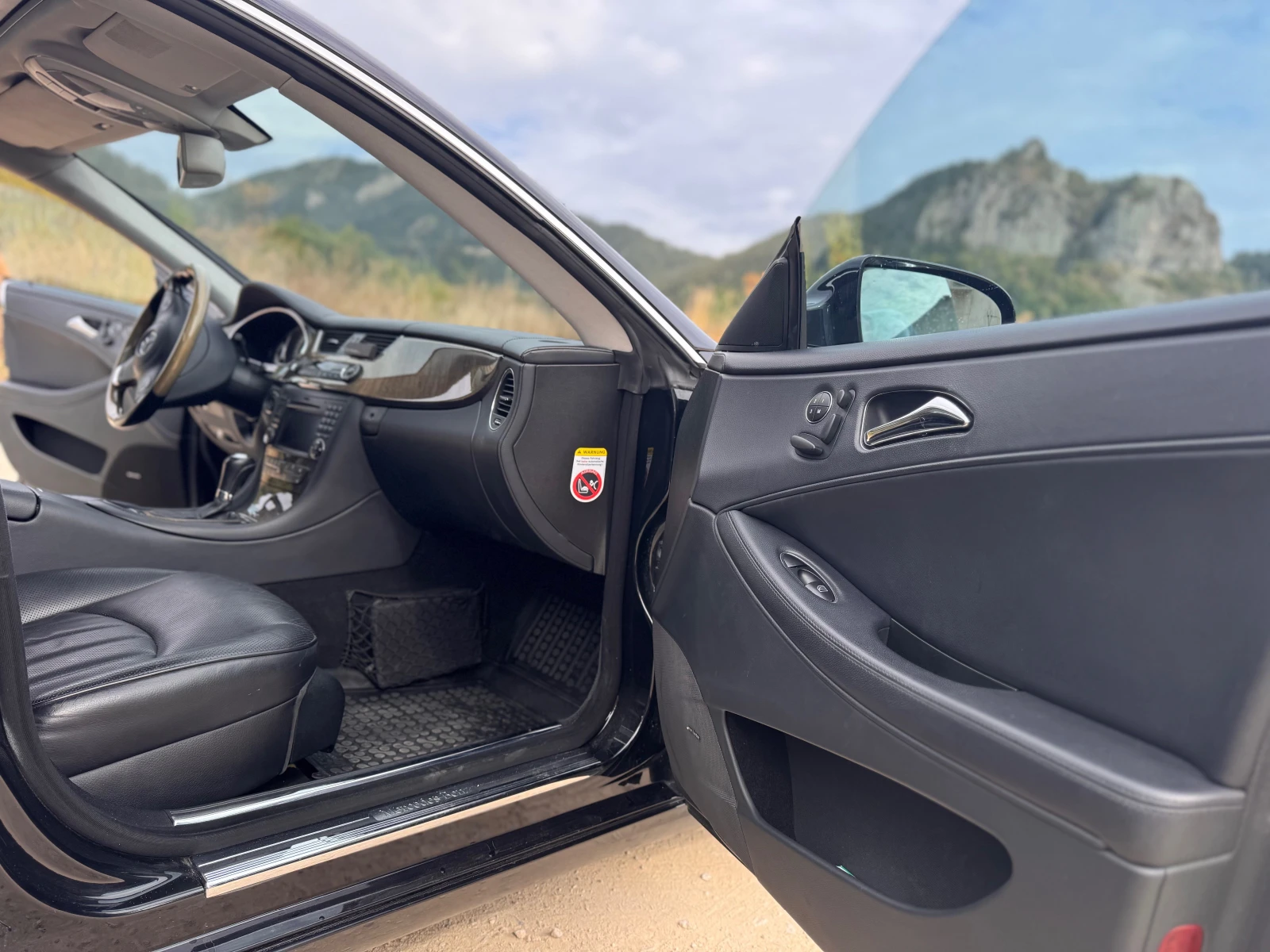 Mercedes-Benz CLS 320, снимка 9 - Автомобили и джипове - 56248605