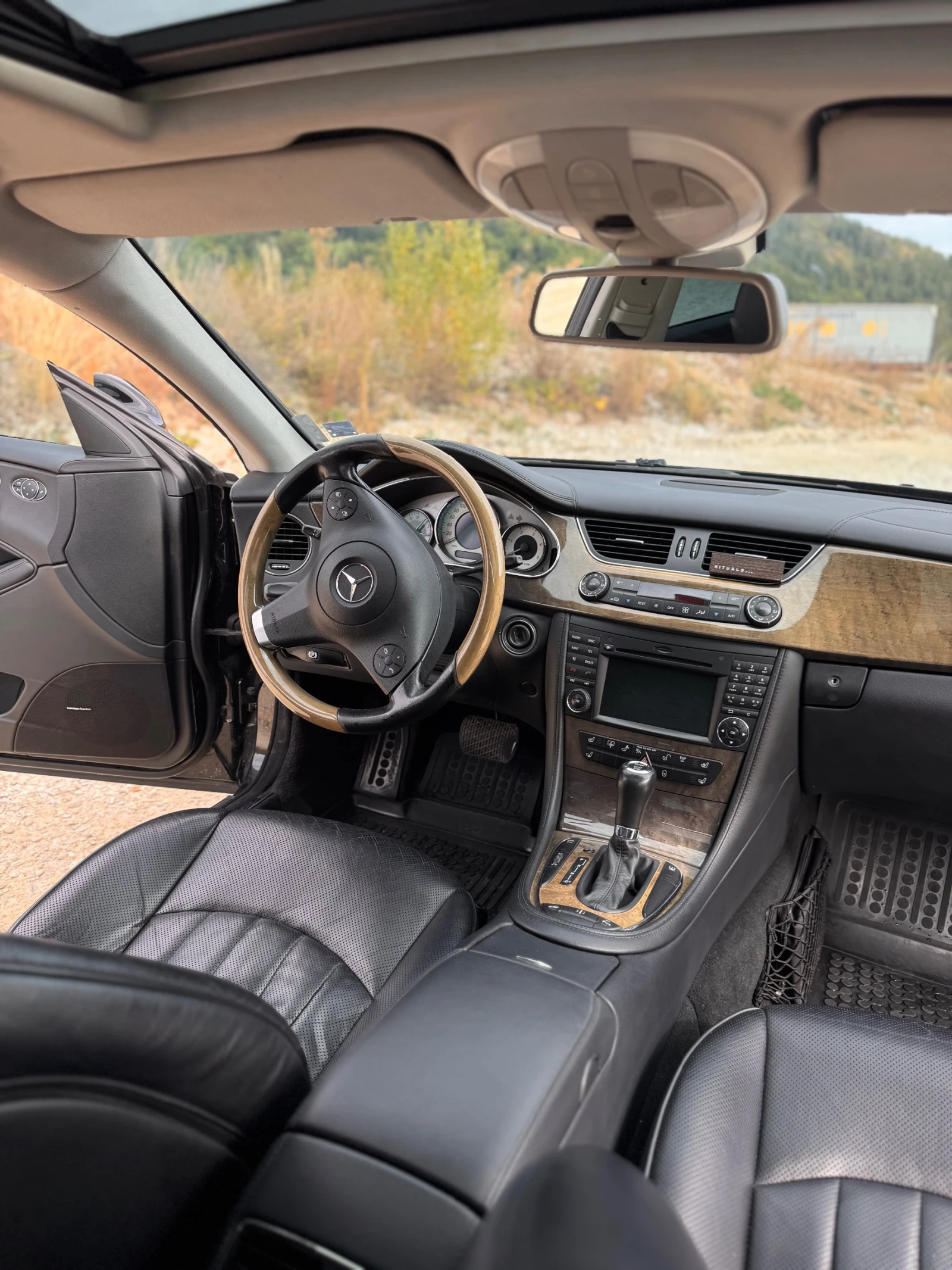Mercedes-Benz CLS 320, снимка 7 - Автомобили и джипове - 56248605
