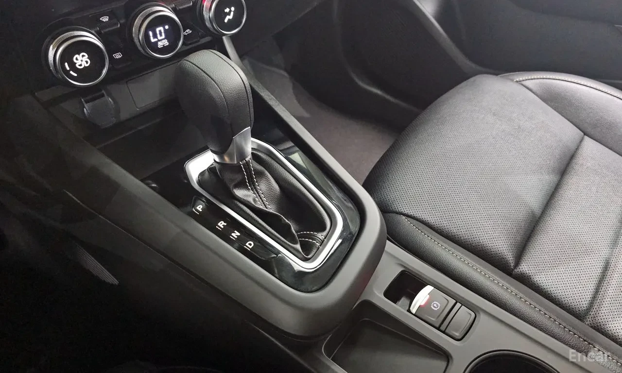 Renault Arkana 360 КАМЕРИ* ПОДГРЕВ* КРАЙНА ЦЕНА* , снимка 12 - Автомобили и джипове - 56490921