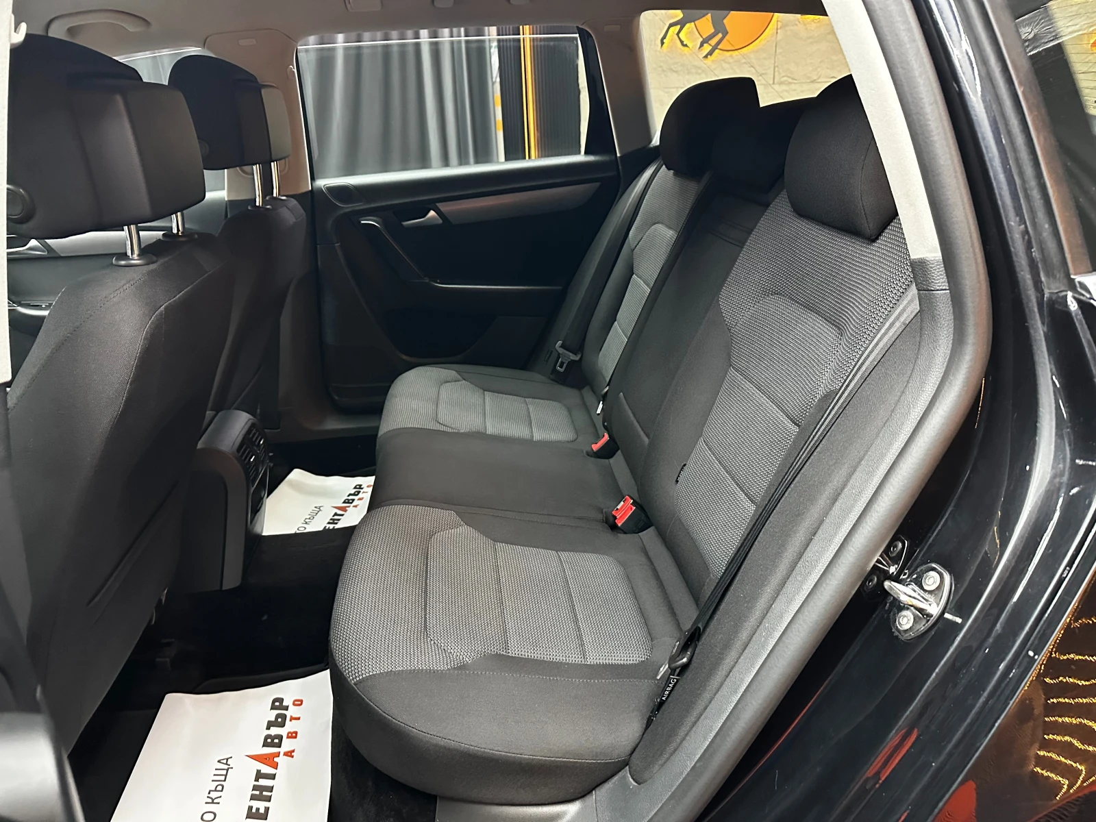 VW Passat 2.0d 140 �.�.  | Mobile.bg � ����������� 8