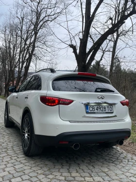 Infiniti QX70 3.0ds fx30s 360* distr* led* obduh - 10999 € / 21512.17 лв. - 65094949 5