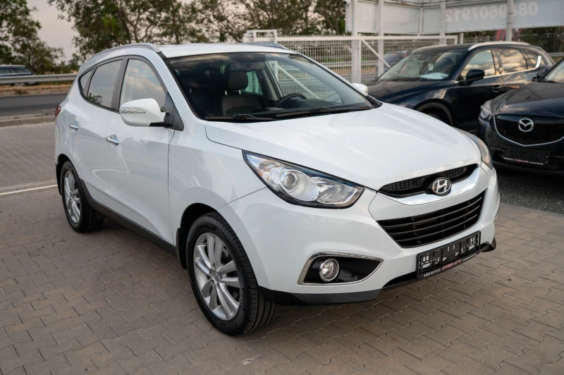 Hyundai IX35 2.0* 4x4* кожа* , снимка 4 - Автомобили и джипове - 51121635