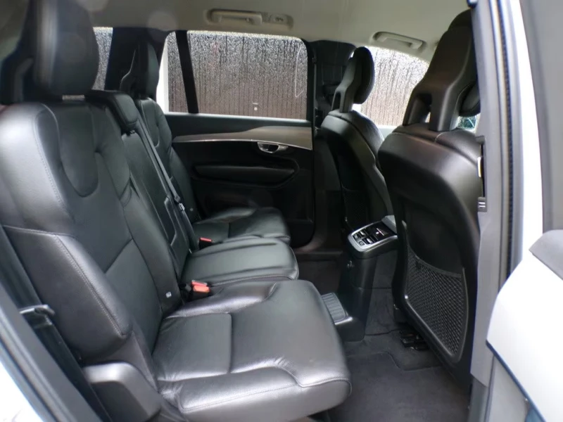 Volvo Xc90 T8/R-DESIGN/455HP/7S/AWD/CAM/MEMO/H&K/HUD/ACC/610f, снимка 14 - Автомобили и джипове - 51407256