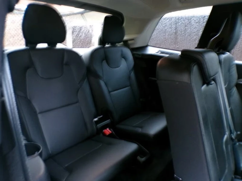 Volvo Xc90 T8/R-DESIGN/455HP/7S/AWD/CAM/MEMO/H&K/HUD/ACC/610f, снимка 13 - Автомобили и джипове - 51407256
