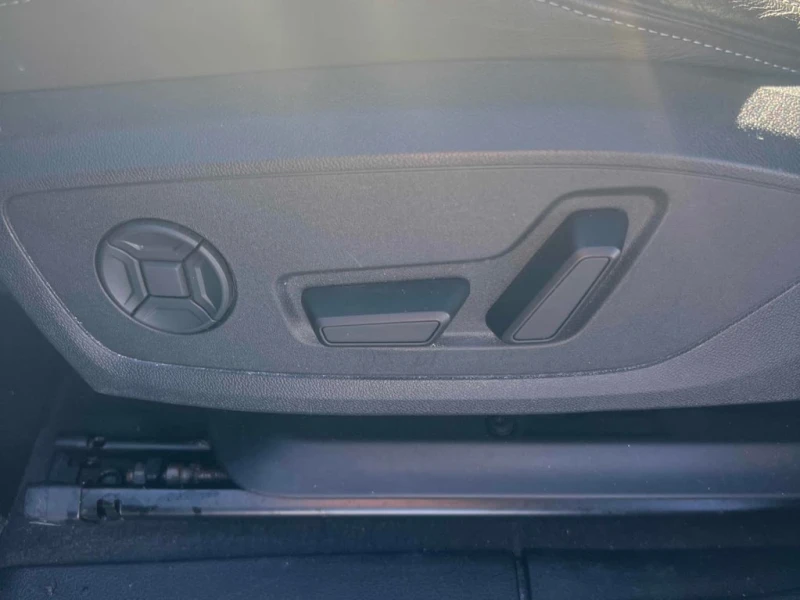 Audi Q3 * Progressiv * CARFAX * БЕЗ ПЪРВОНАЧАЛНА ВНОСКА, снимка 12 - Автомобили и джипове - 53073254