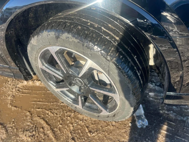 Audi Q3 * Progressiv * CARFAX * БЕЗ ПЪРВОНАЧАЛНА ВНОСКА, снимка 7 - Автомобили и джипове - 53073254