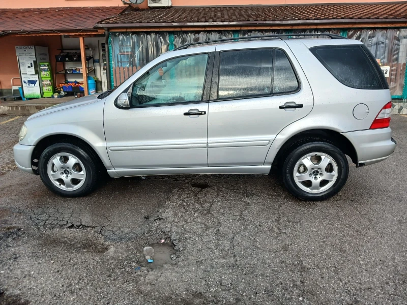 Mercedes-Benz ML 270 Фейс-лифтовия, снимка 3 - Автомобили и джипове - 53498451