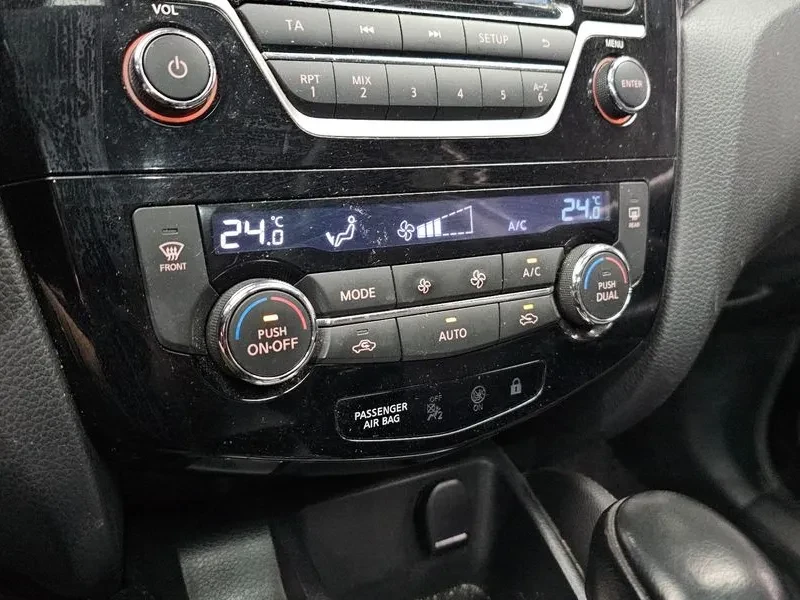 Nissan Qashqai 2Nd Generation 1.6 Sl, снимка 15 - Автомобили и джипове - 55011416