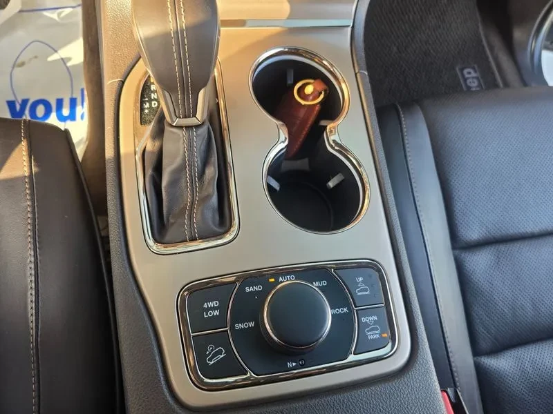 Jeep Grand cherokee 3.0 DIESEL OVERLAND SUMMIT WK2, снимка 12 - Автомобили и джипове - 55299128