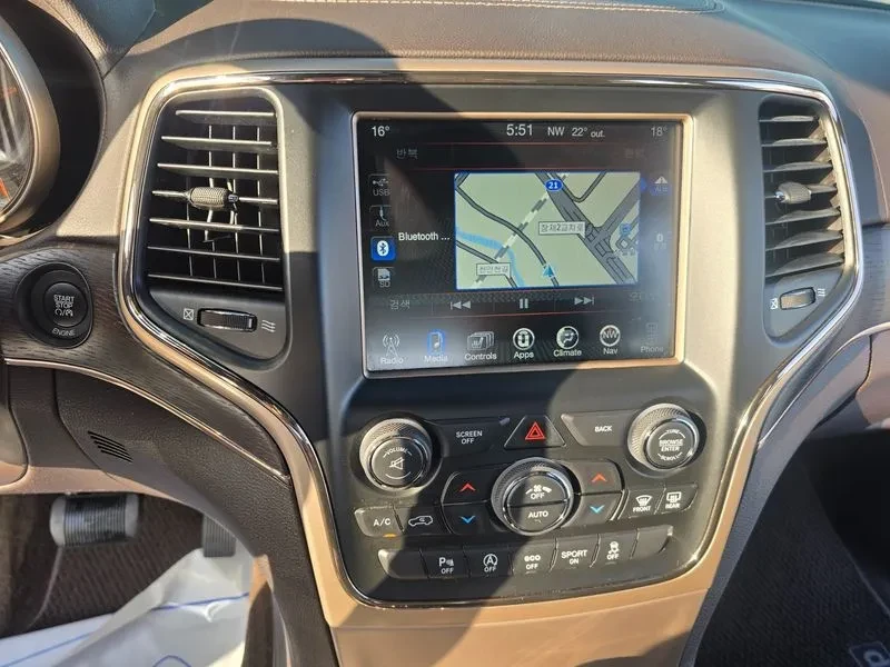 Jeep Grand cherokee 3.0 DIESEL OVERLAND SUMMIT WK2, снимка 13 - Автомобили и джипове - 55299128