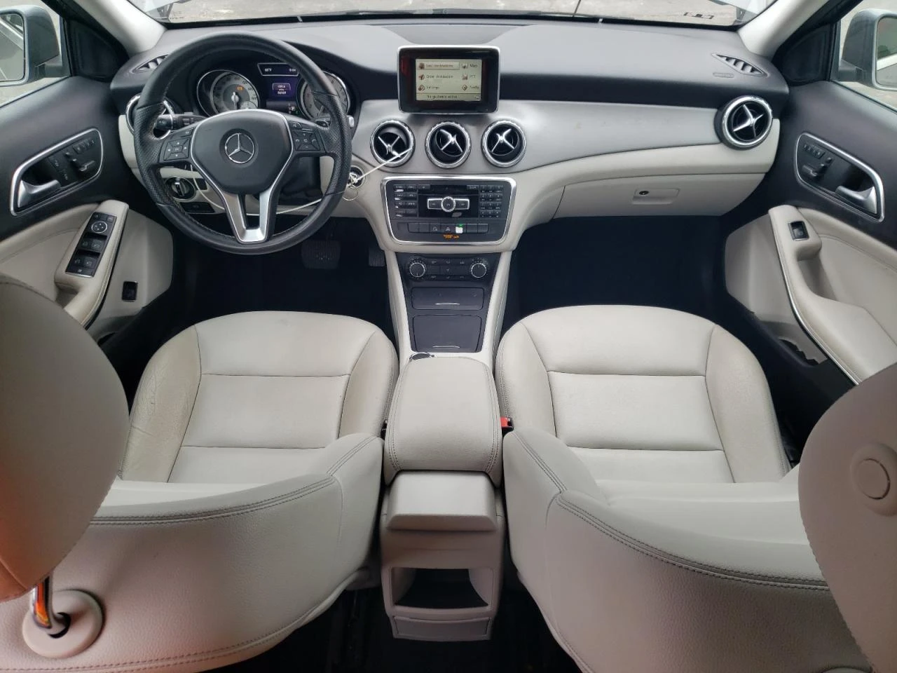 Mercedes-Benz GLA 250  - изображение 8