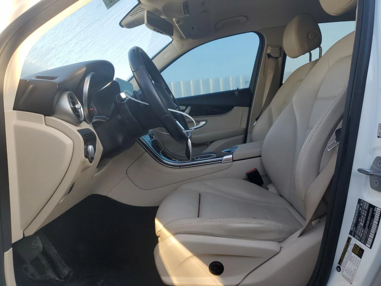 Mercedes-Benz GLC 300* ПЕРФЕКТНА* РЕАЛНИ КМ - изображение 8