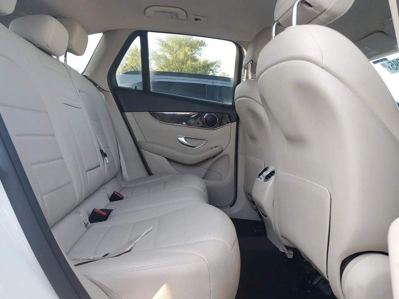 Mercedes-Benz GLC 300* ПЕРФЕКТНА* РЕАЛНИ КМ - изображение 9