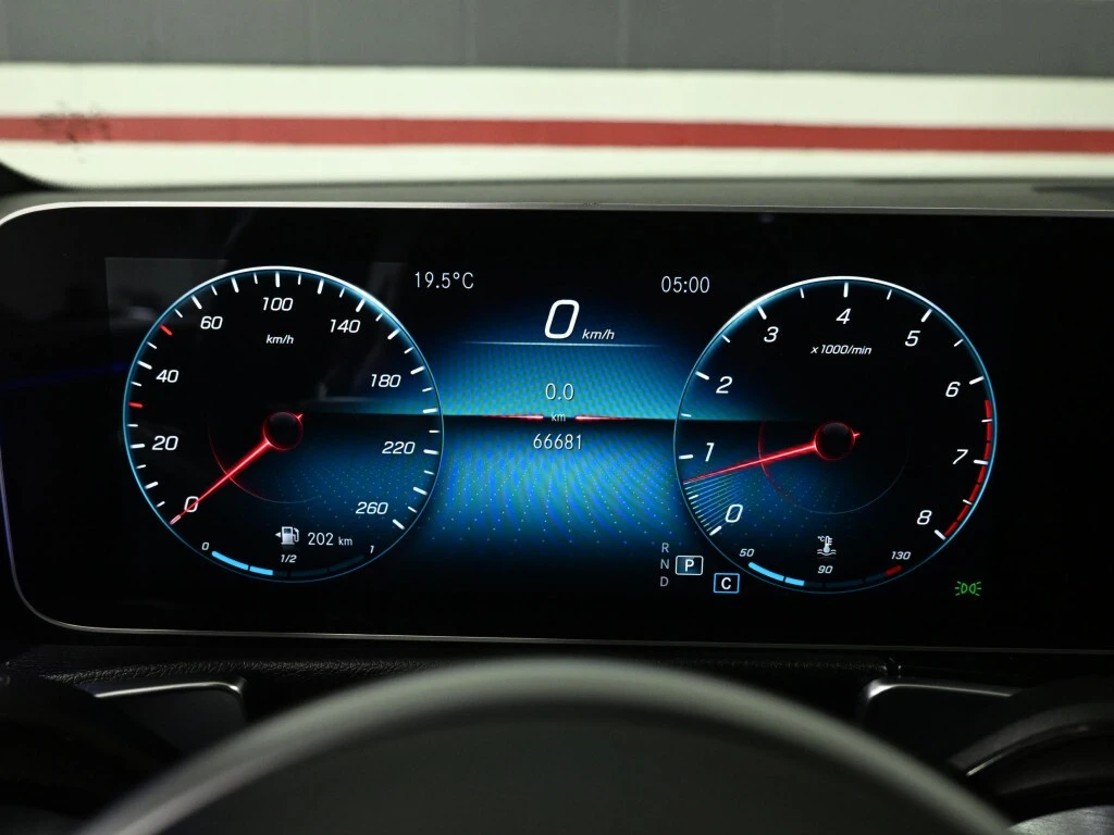 Mercedes-Benz GLB * 250 4MATIC No Accident AMG Night Package Ambient | Mobile.bg � ����������� 13