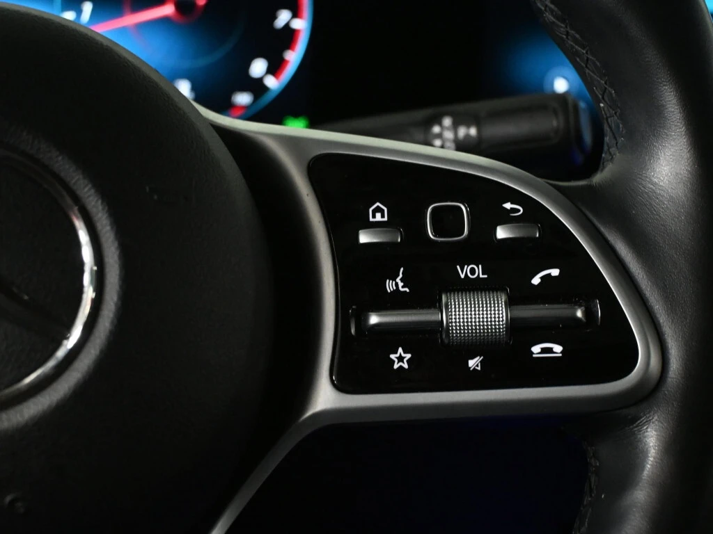 Mercedes-Benz GLB * 250 4MATIC No Accident AMG Night Package Ambient | Mobile.bg � ����������� 15